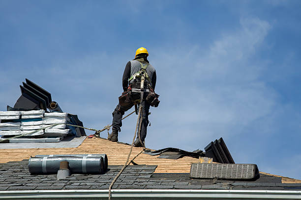 Professional Gutter Installation technician working in Leechburg, PA